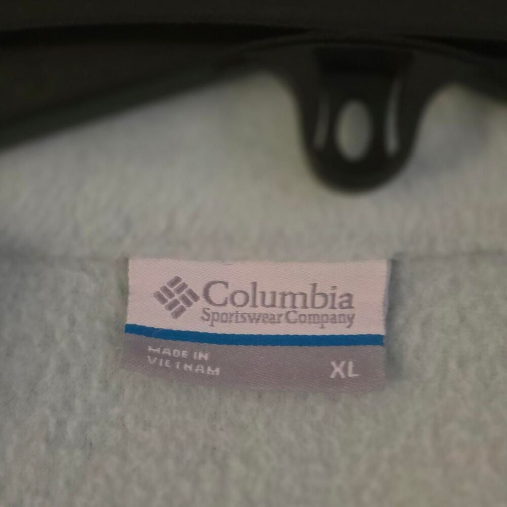 Columbia-sportswear Men's Blue and Green Jacket - Picture 3 of 3